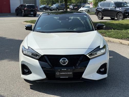 2022 Nissan Maxima SR