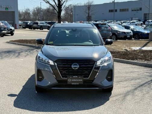 2024 Nissan Kicks SR