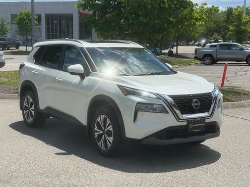 White 2023 Nissan Rogue SV