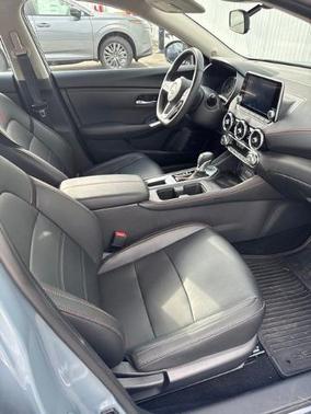 2t Gry Blk Roof 2025 Nissan Sentra SR