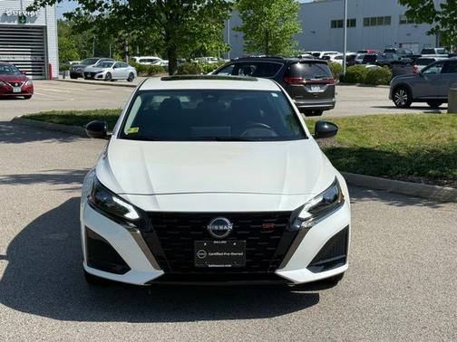White 2025 Nissan Altima SR