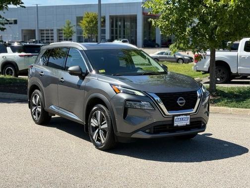Gun Metallic 2022 Nissan Rogue SL