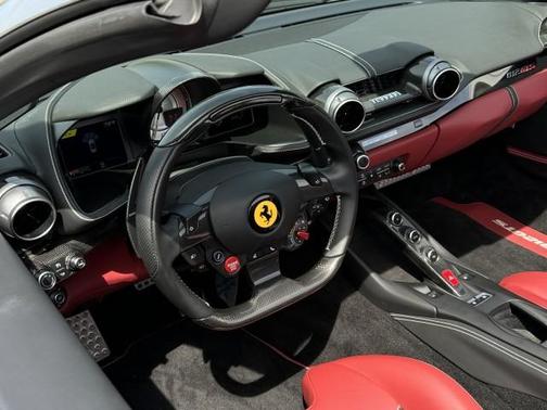 2022 Ferrari 812 GTS Base