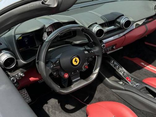 2022 Ferrari 812 GTS Base
