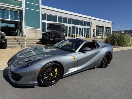 2022 Ferrari 812 GTS Base