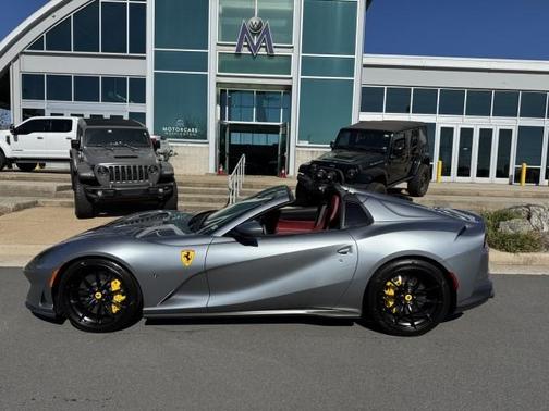 2022 Ferrari 812 GTS Base