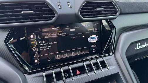 2023 Lamborghini Urus Performante