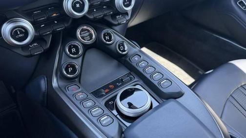 Q Spirit Silver 2022 Aston Martin Vantage