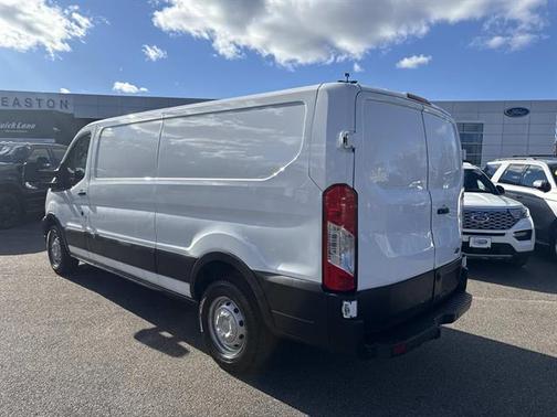 2021 Ford Transit-250 