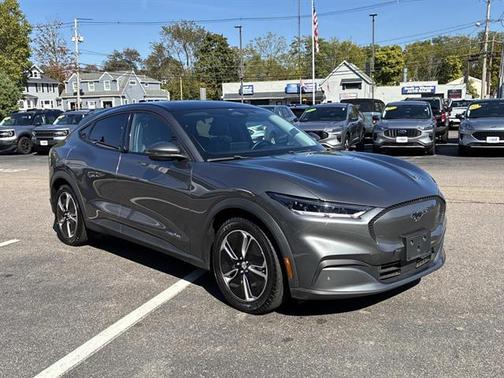 2021 Ford Mustang Mach-E SELECT