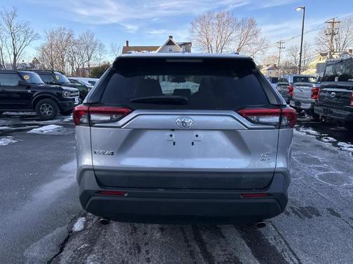 2019 Toyota RAV4 LE