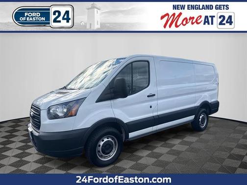 2018 Ford Transit-250 130 WB LOW ROOF CARGO
