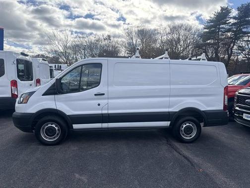 2018 Ford Transit-250 130 WB LOW ROOF CARGO