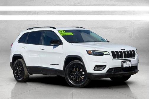 2023 Jeep Cherokee Altitude Lux