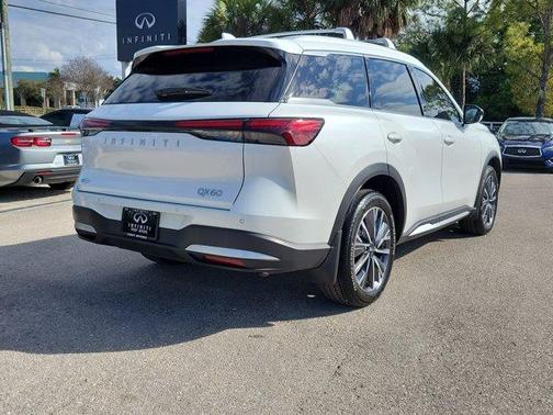 2026 INFINITI QX60 Luxe