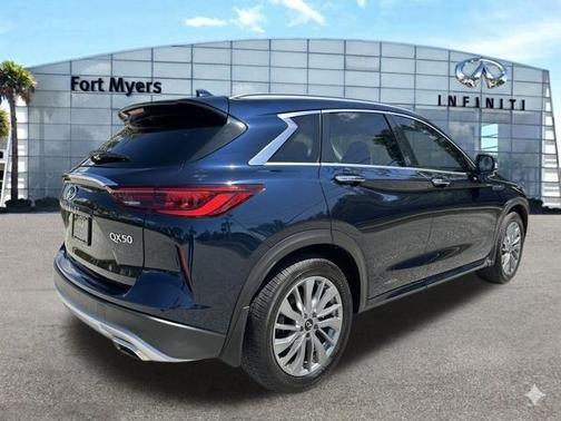 2023 INFINITI QX50 Luxe