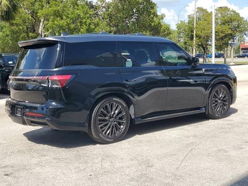 2025 INFINITI QX80 AUTOGRAPH