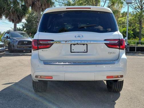 2023 INFINITI QX80 SENSORY