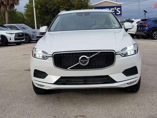 2021 Volvo XC60 T5 Momentum