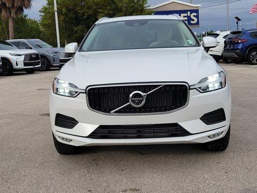 2021 Volvo XC60 T5 Momentum