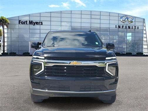 2025 Chevrolet Suburban LS