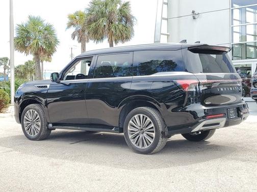 2025 INFINITI QX80 SENSORY