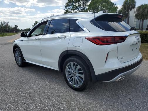 2025 INFINITI QX50 Luxe