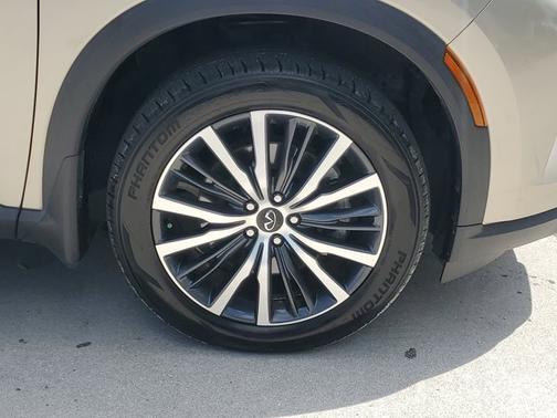 2023 INFINITI QX60 SENSORY