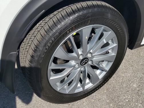 2025 INFINITI QX50 Luxe