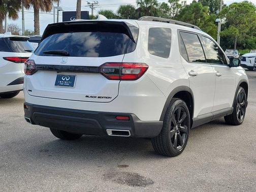 2025 Honda Pilot Black Edition