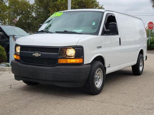 2017 Chevrolet Express 2500 Work Van