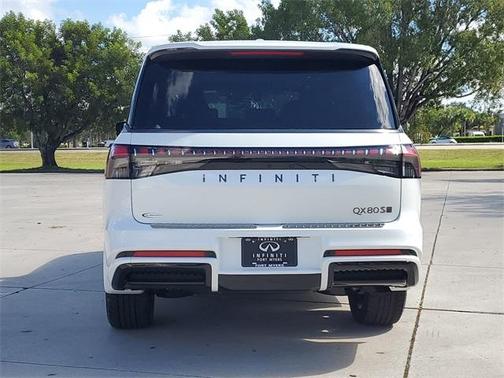 2026 INFINITI QX80 SPORT