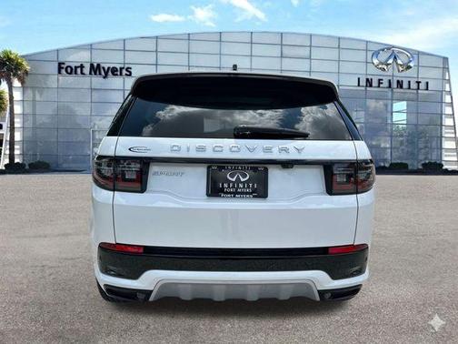 Ostuni Pearl White 2025 Land Rover Discovery Sport S