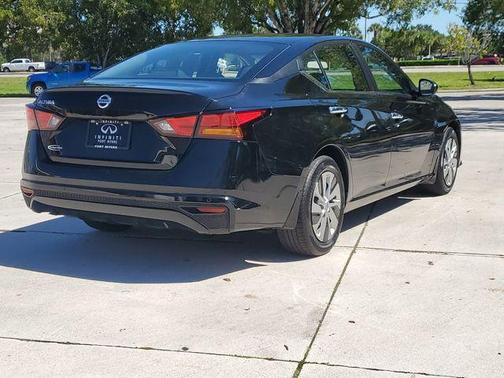 2022 Nissan Altima 2.5 S