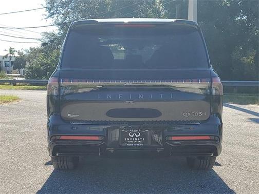 2026 INFINITI QX80 SPORT