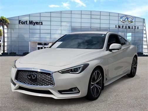 2022 INFINITI Q60 LUXE
