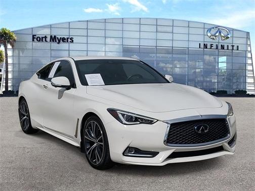2022 INFINITI Q60 LUXE