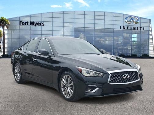2022 INFINITI Q50 LUXE