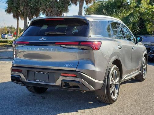 2025 INFINITI QX60 Luxe