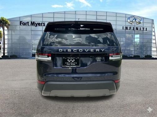 Lorie Blue 2018 Land Rover Discovery SE