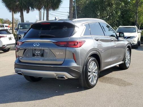 2025 INFINITI QX50 Luxe