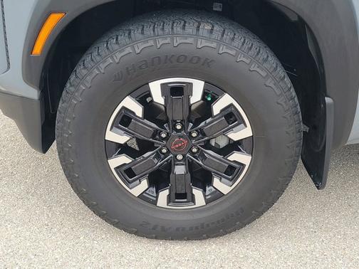 2023 Nissan Frontier PRO-X