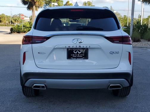 2025 INFINITI QX50 Luxe