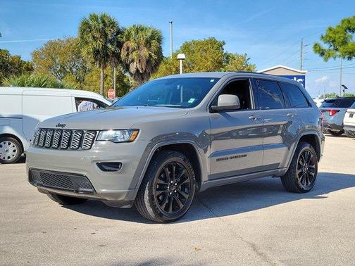 2020 Jeep Grand Cherokee Altitude