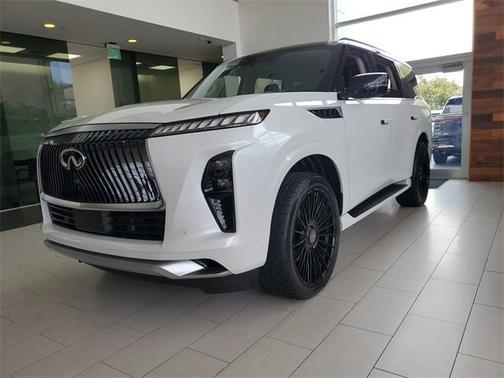 2025 INFINITI QX80 PURE
