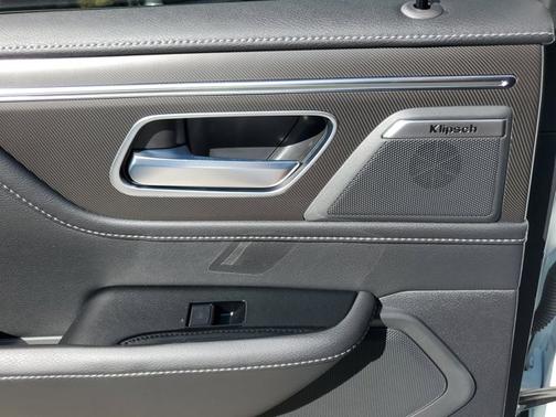 2025 INFINITI QX80 PURE