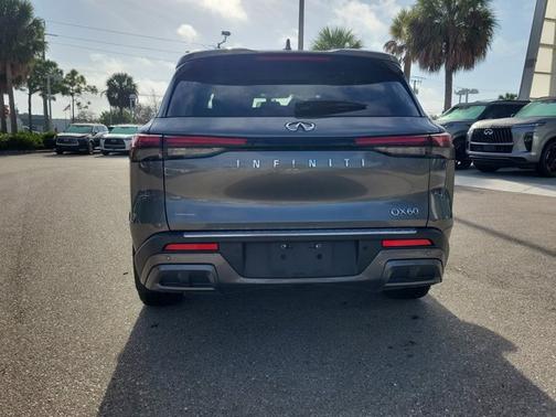 2022 INFINITI QX60 Luxe