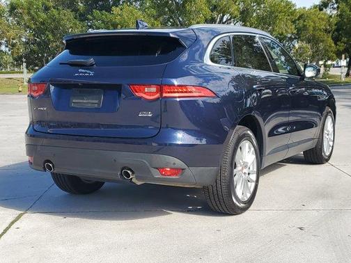 2018 Jaguar F-PACE 25t Prestige