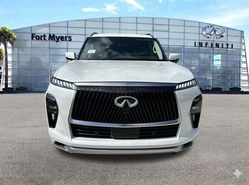 Radiant White 2026 INFINITI QX80 Luxe