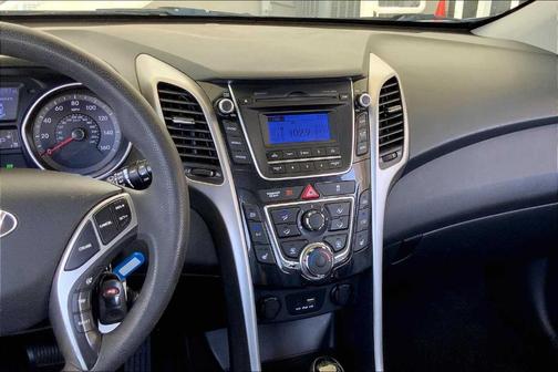 2016 Hyundai Elantra GT Base